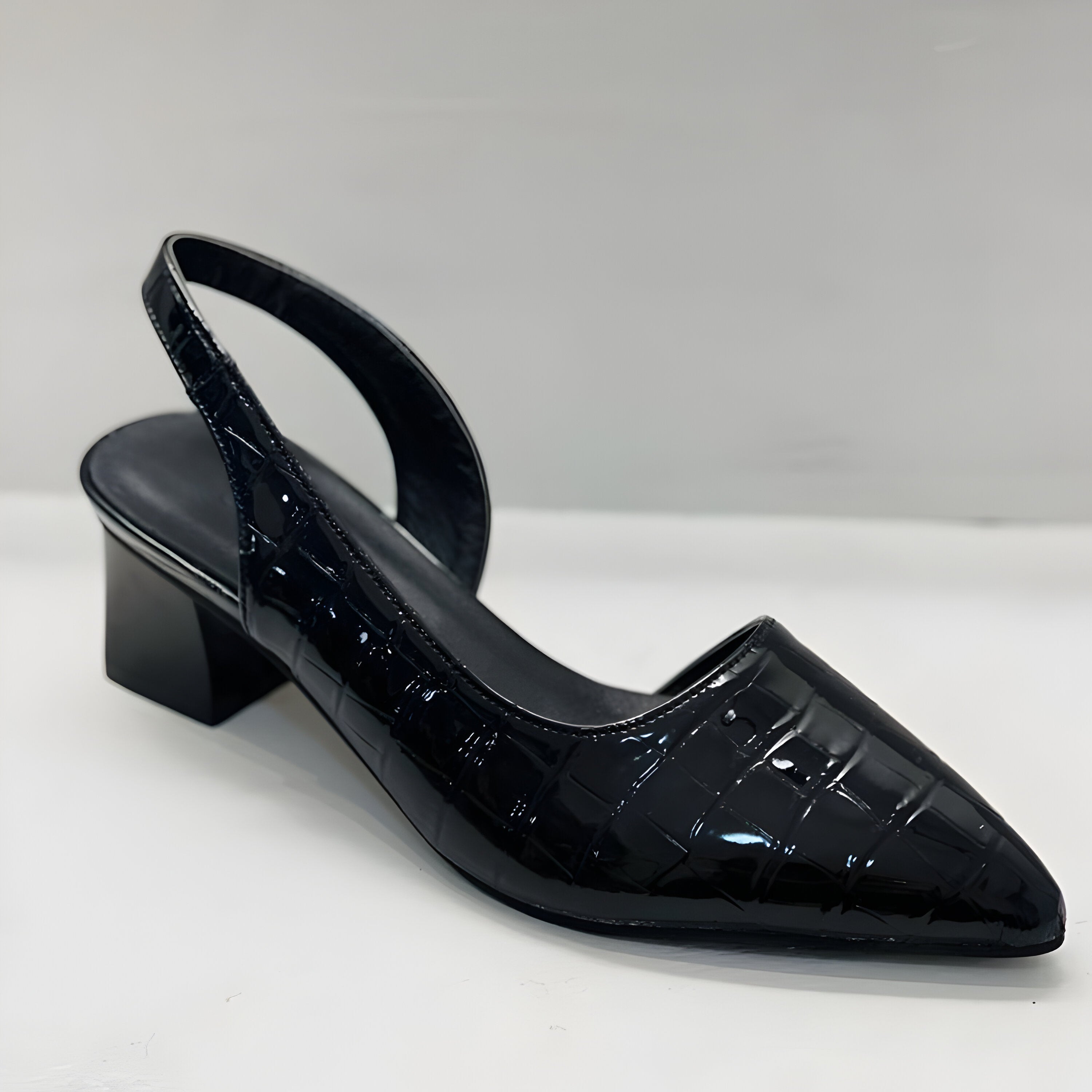 Ordo Maison™ Milano Scarpe Punta Larga Wynn